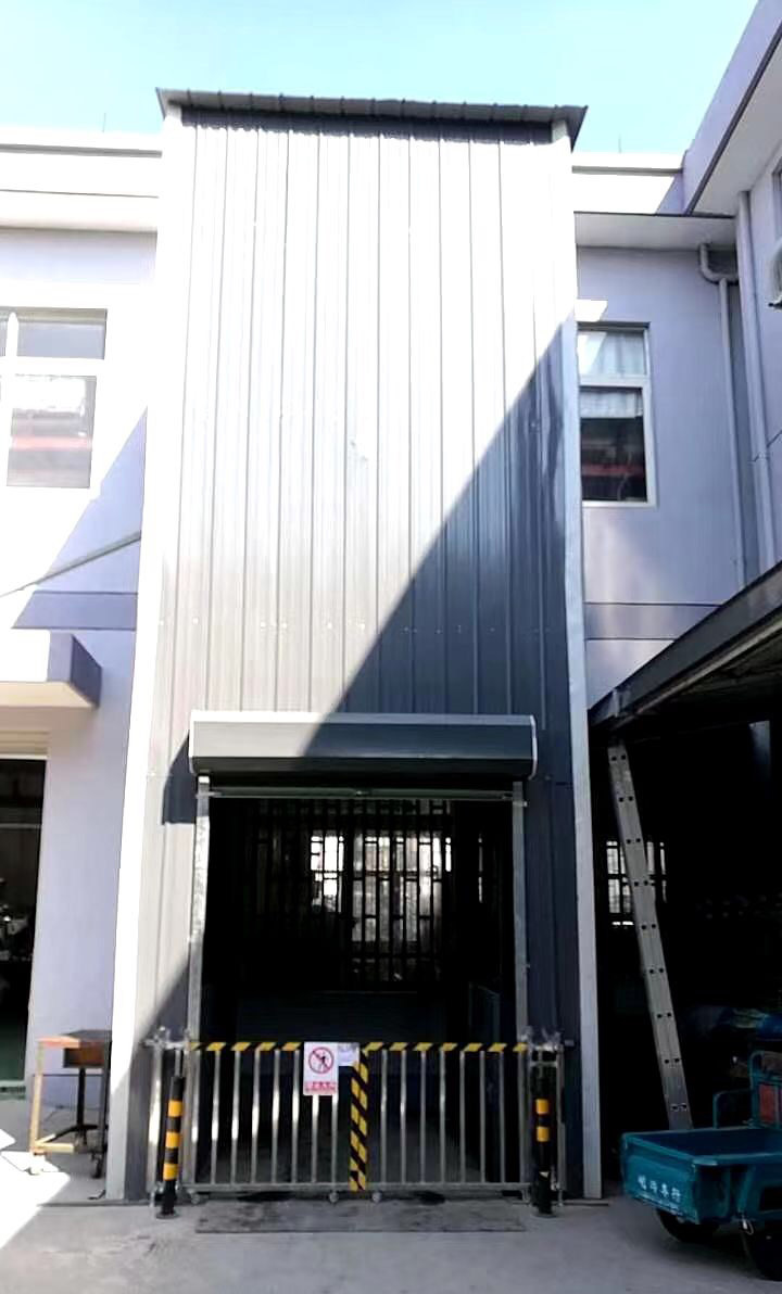 導(dǎo)軌式升降平臺(tái)